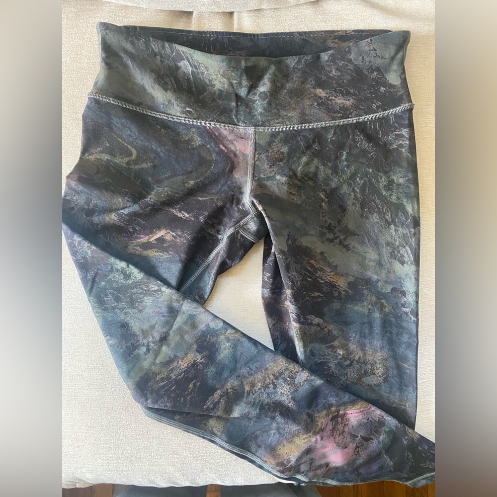 Lululemon leggings. Size 8.